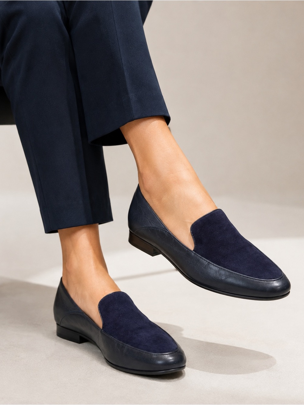 Antonio Melani 8.5 M Navy Blue Leather Suede Loafers Preppy Flats Slip-On Office